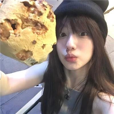 另一个波琳家的女孩